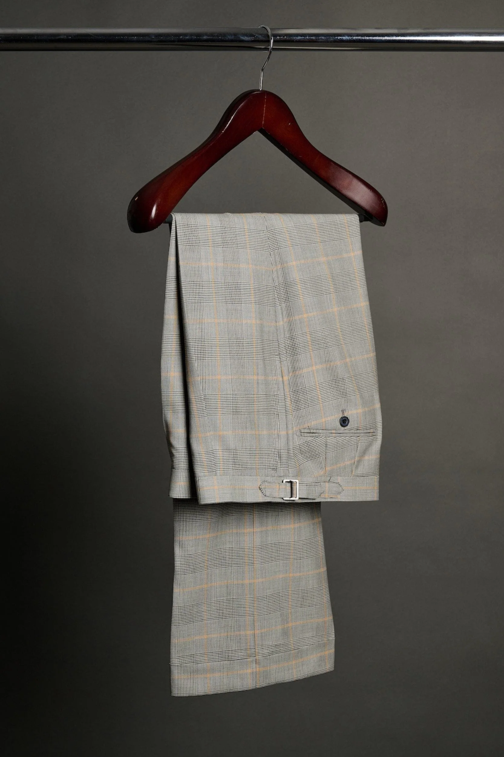 4-Season Super 140s Glenplaid Suit - Image 6