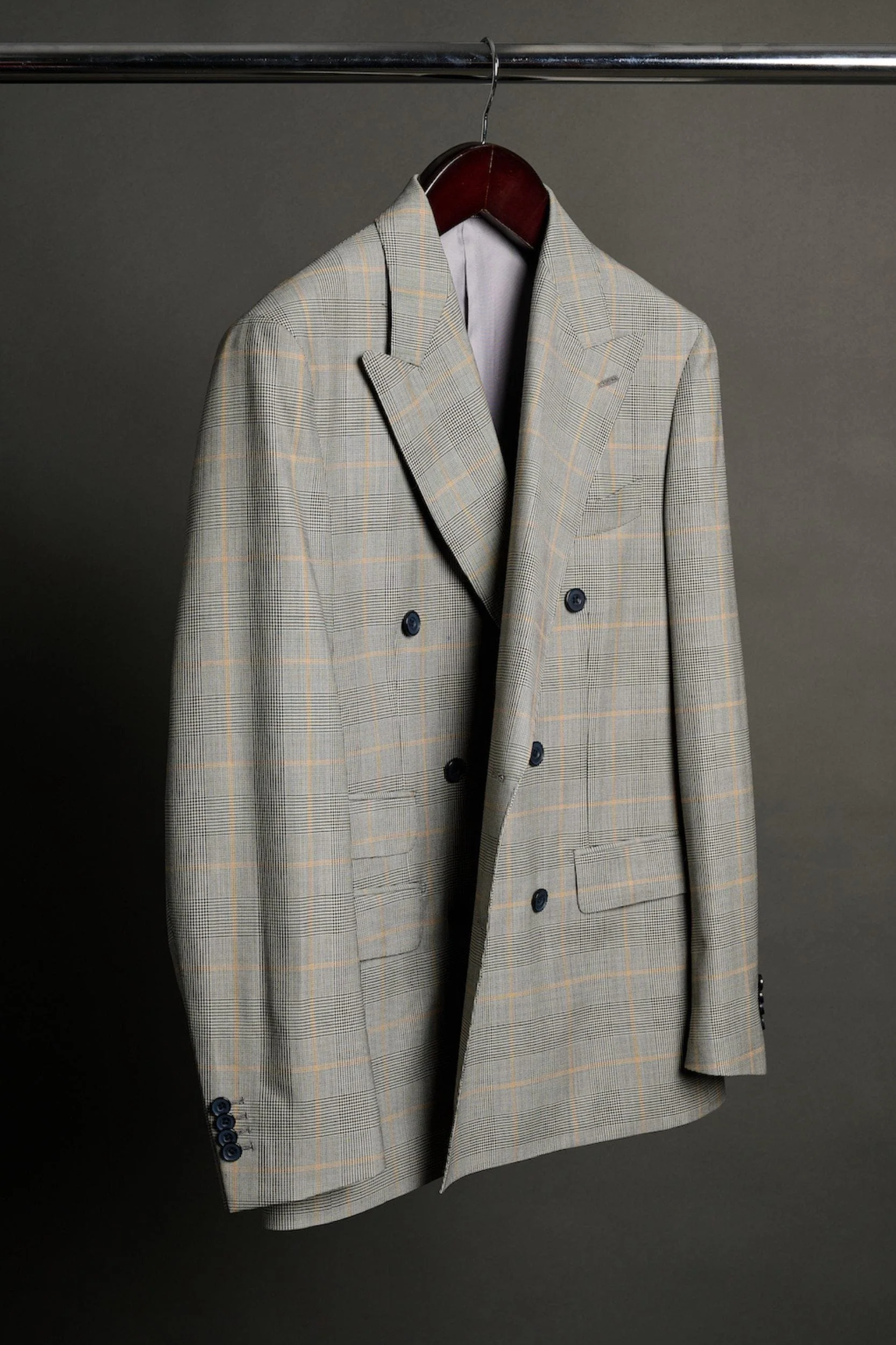 4-Season Super 140s Glenplaid Suit - Image 8