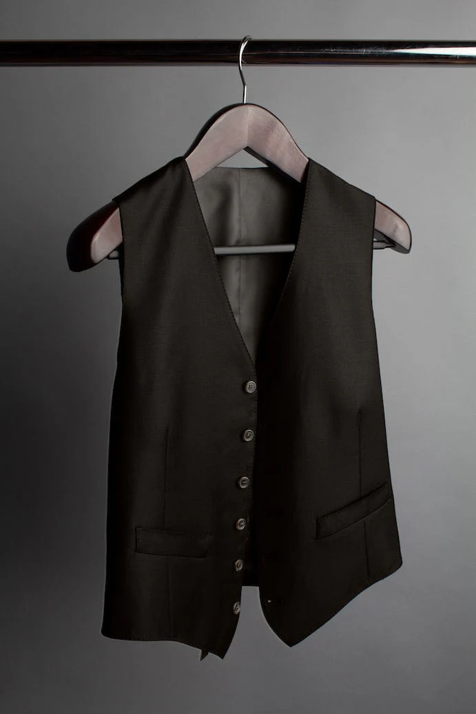 4-Season Classic Suit - Image 19