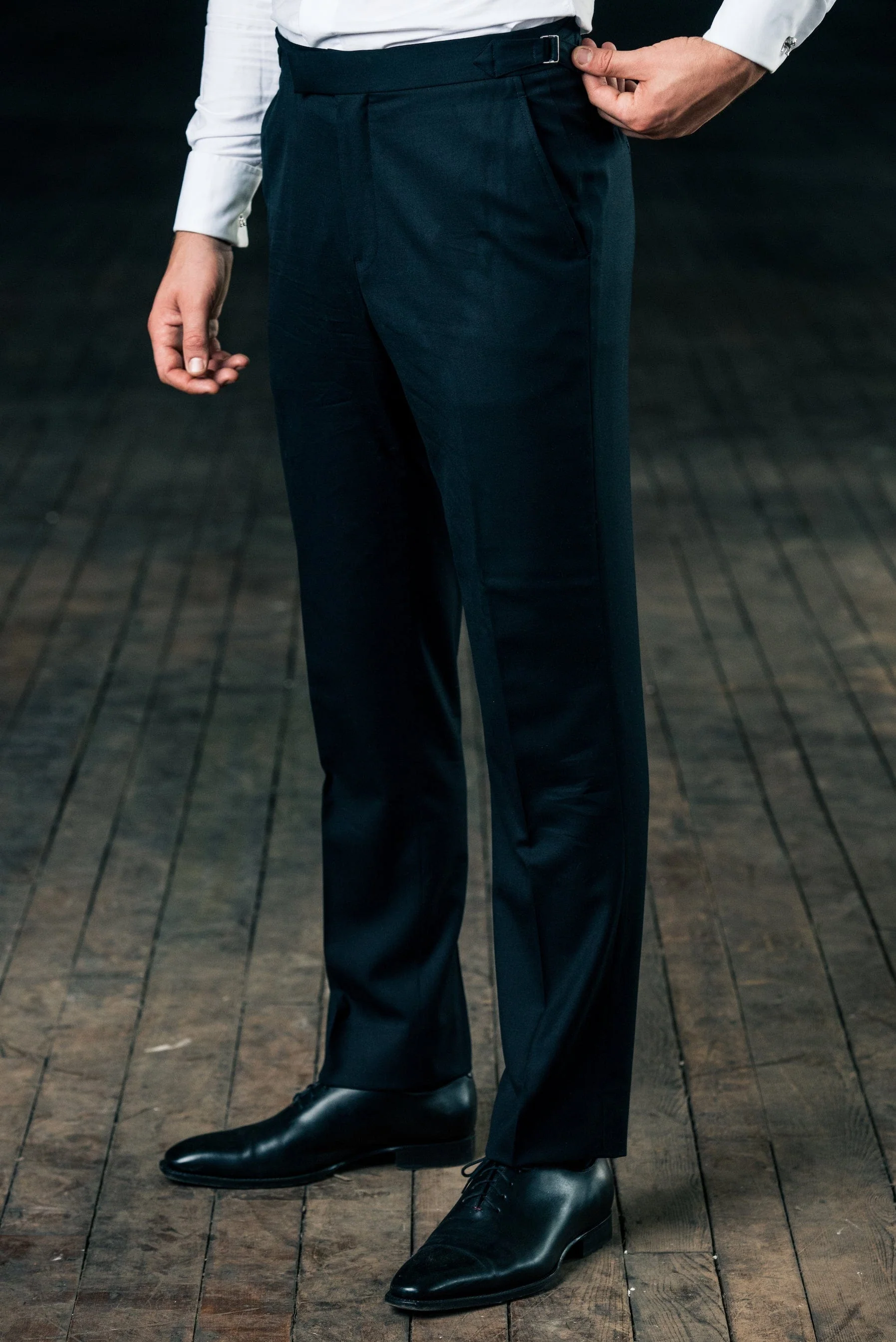 4-Season Classic Suit - Image 23
