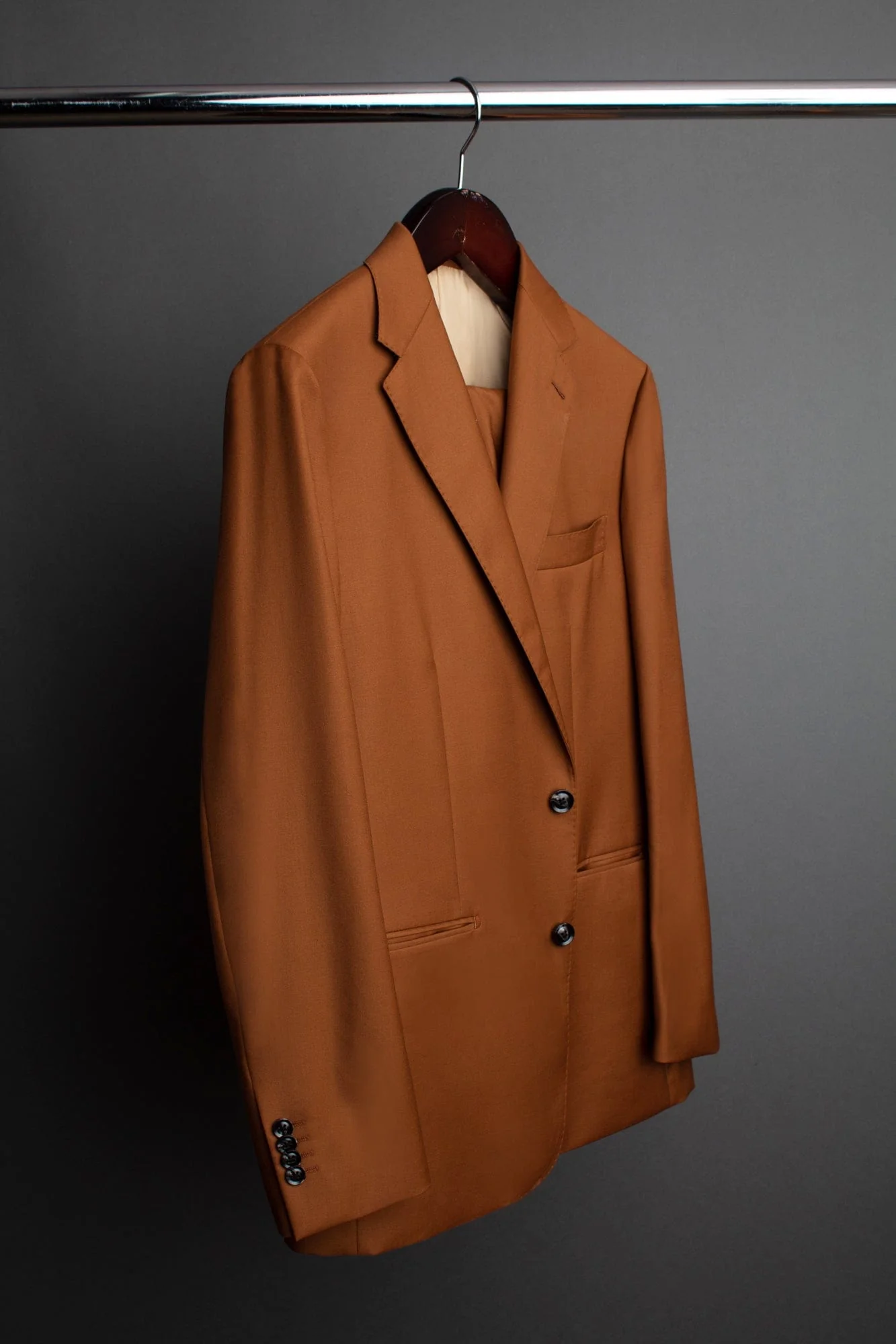 4-Season Classic Suit - Image 44