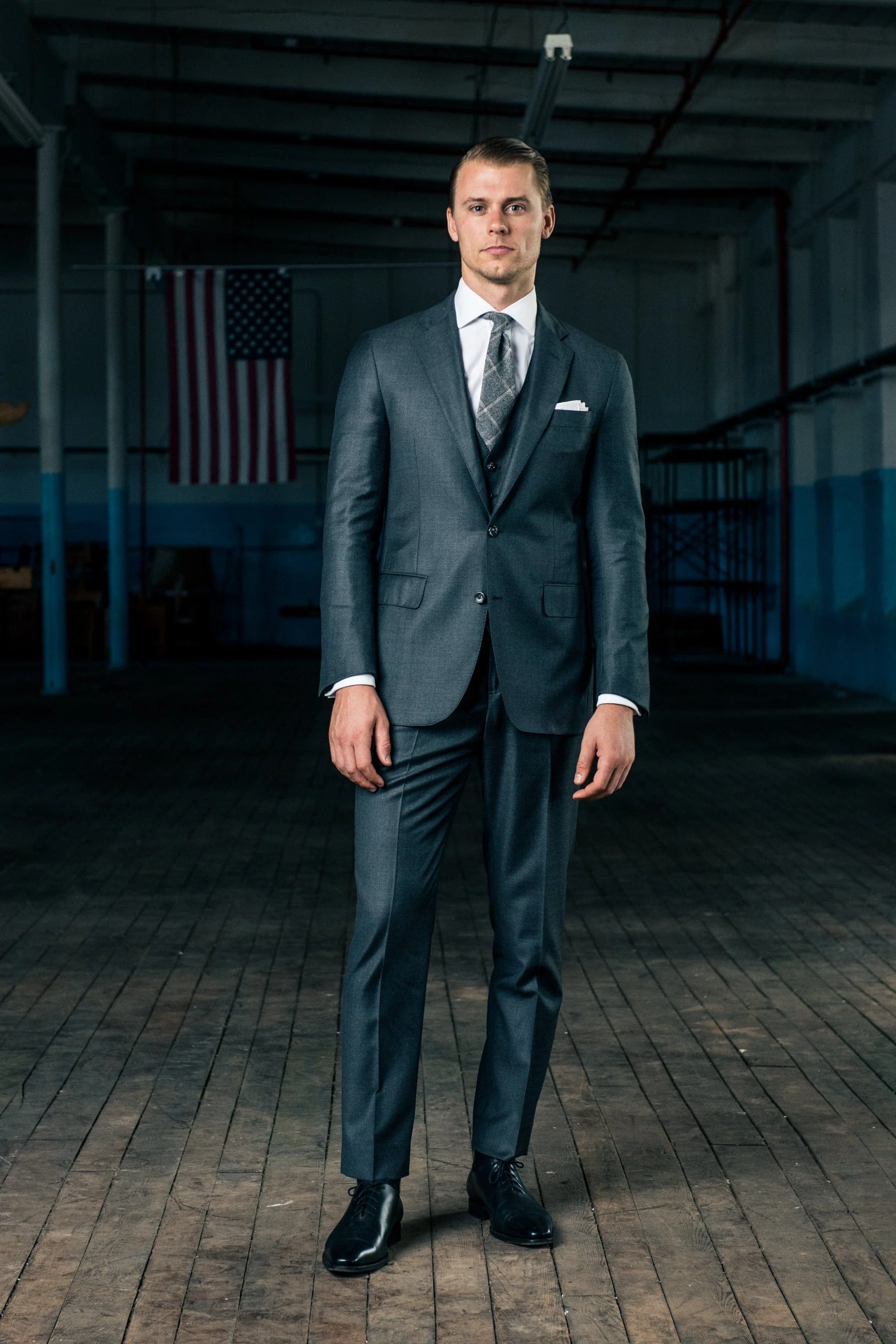 4-Season Classic Suit - Image 5
