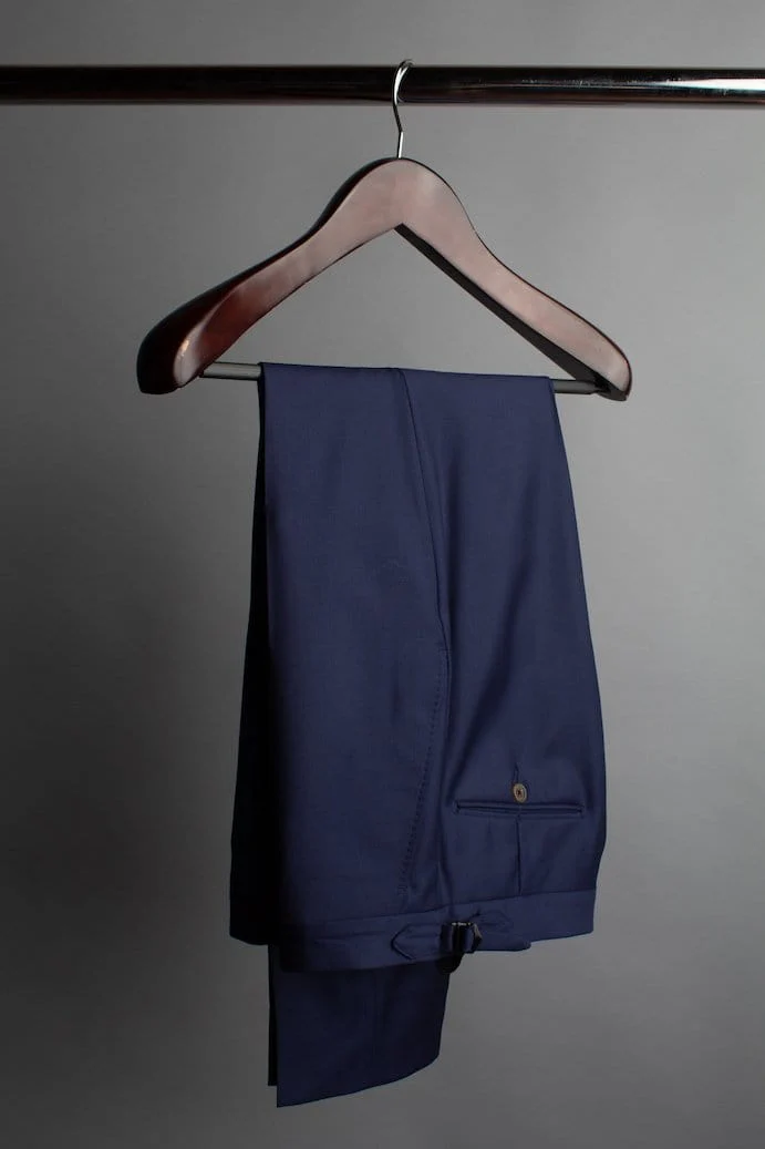 4-Season Classic Suit - Image 7