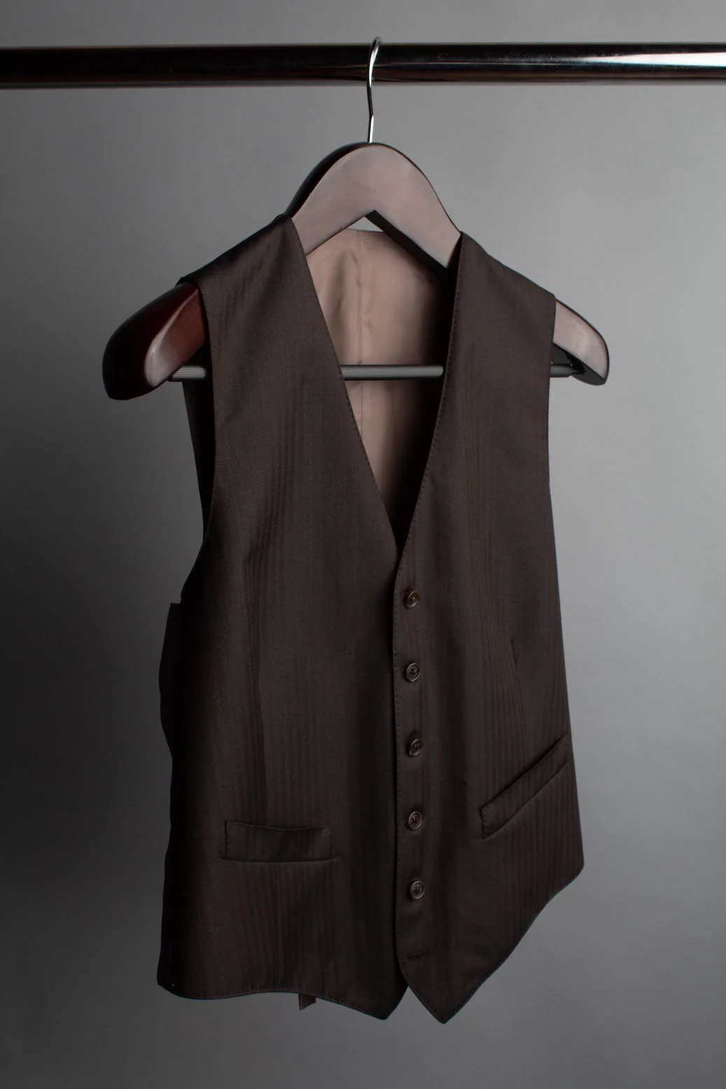 4-Season Herringbone Suit - Image 7