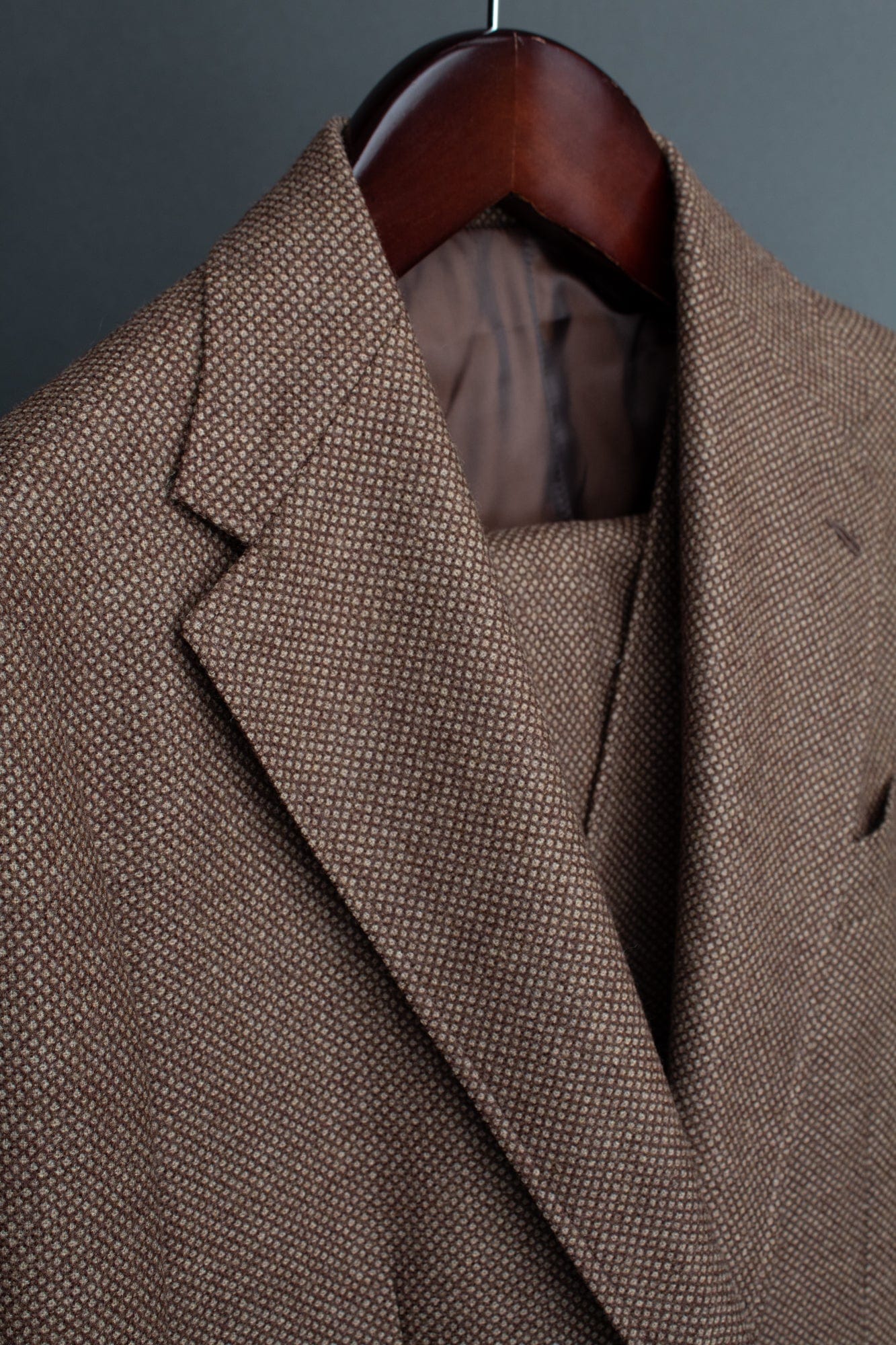 Birdseye Tweed Suit - Image 16