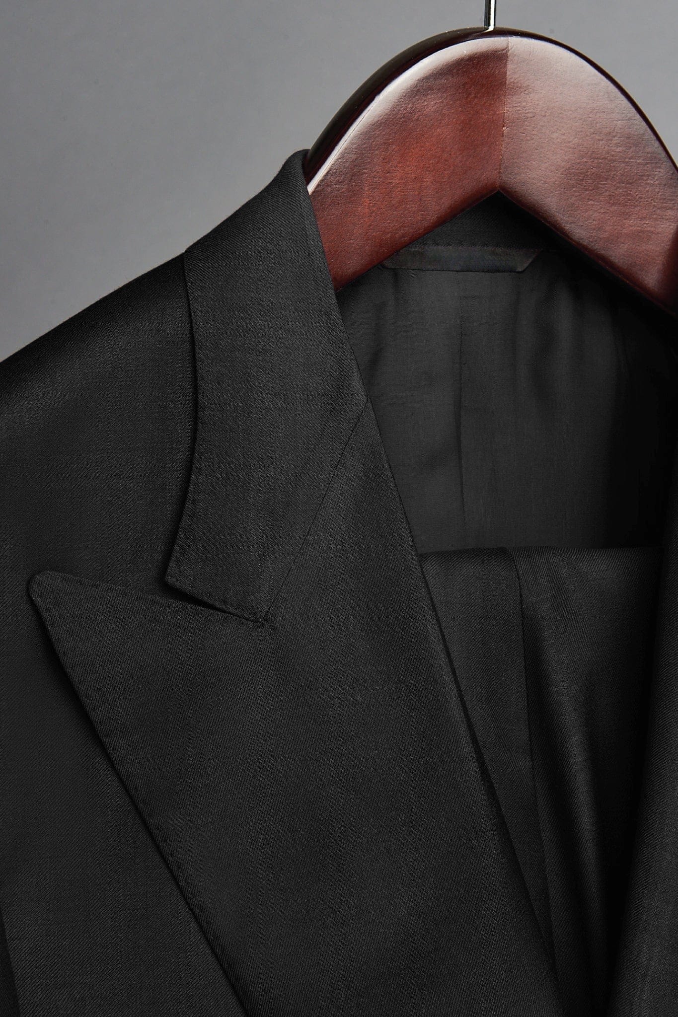 Dormeuil Amadeus 4-Season Suit - Image 30