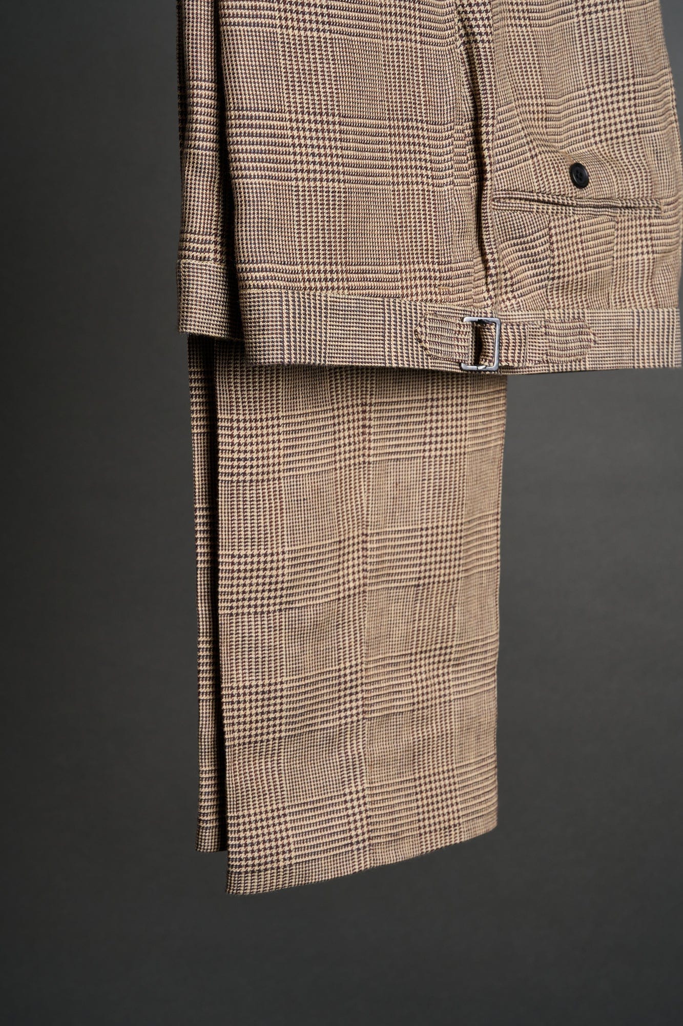 Irish Linen Suit - Image 17