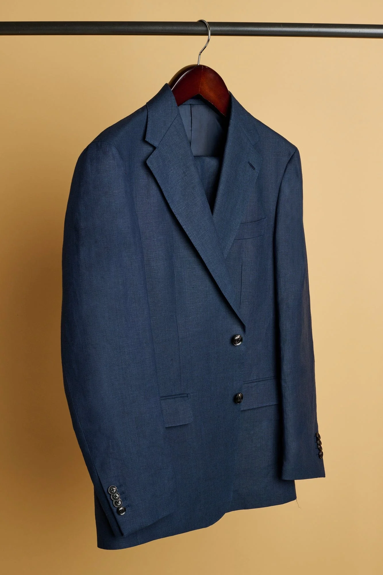 Irish Linen Suit - Image 2