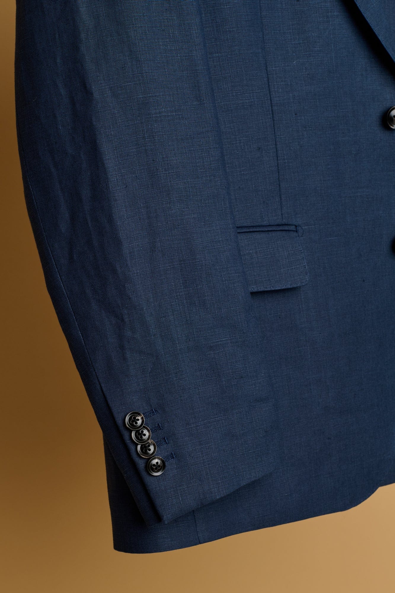 Irish Linen Suit - Image 4