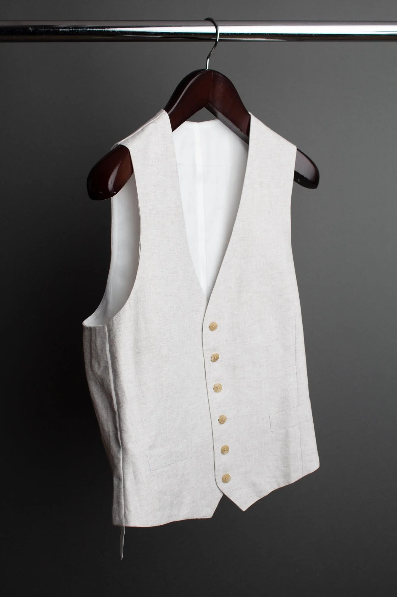 Linen Suit - Image 29