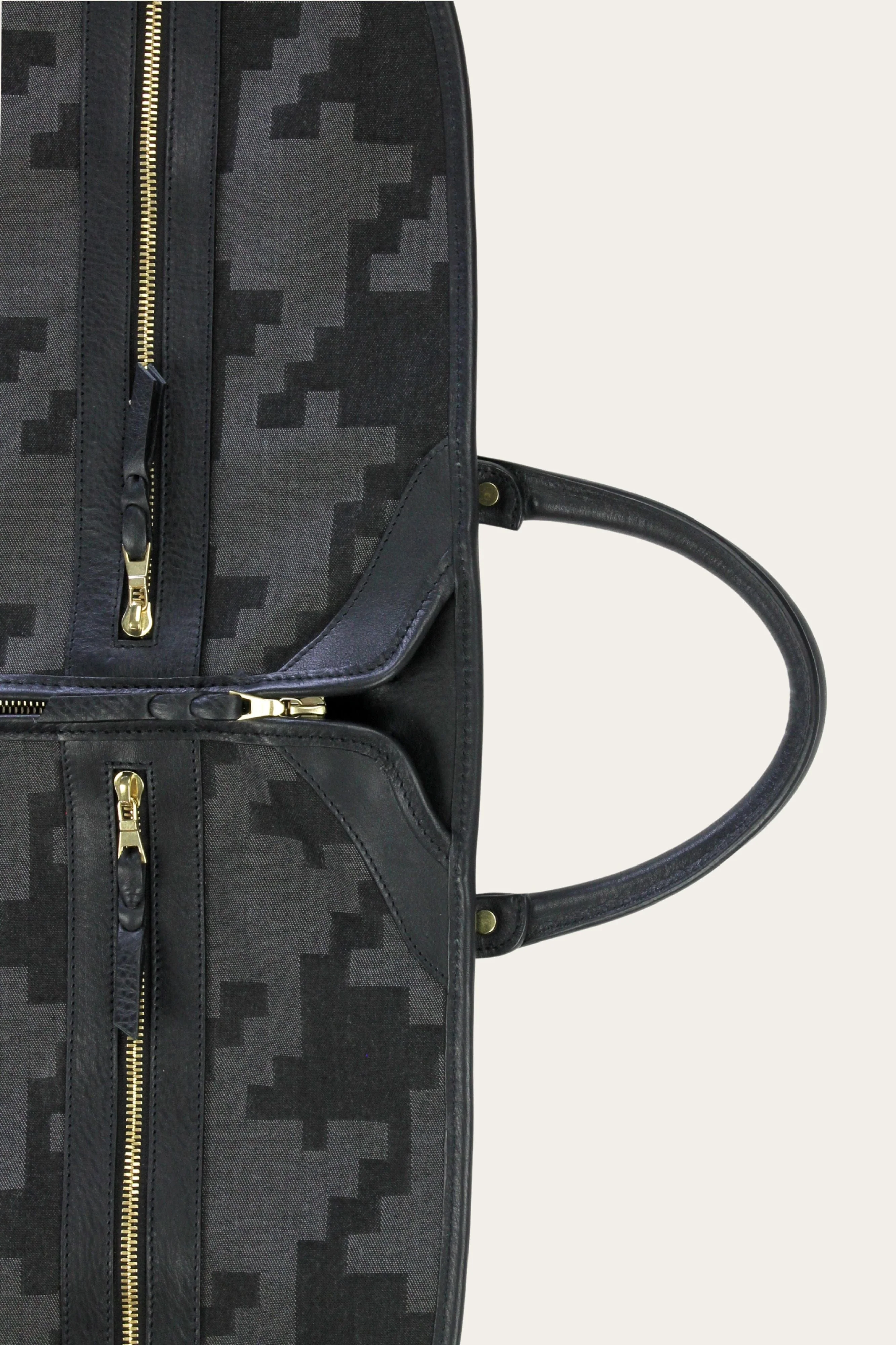 AOS x Frank Clegg Leather Garment Travel Bag - Image 7