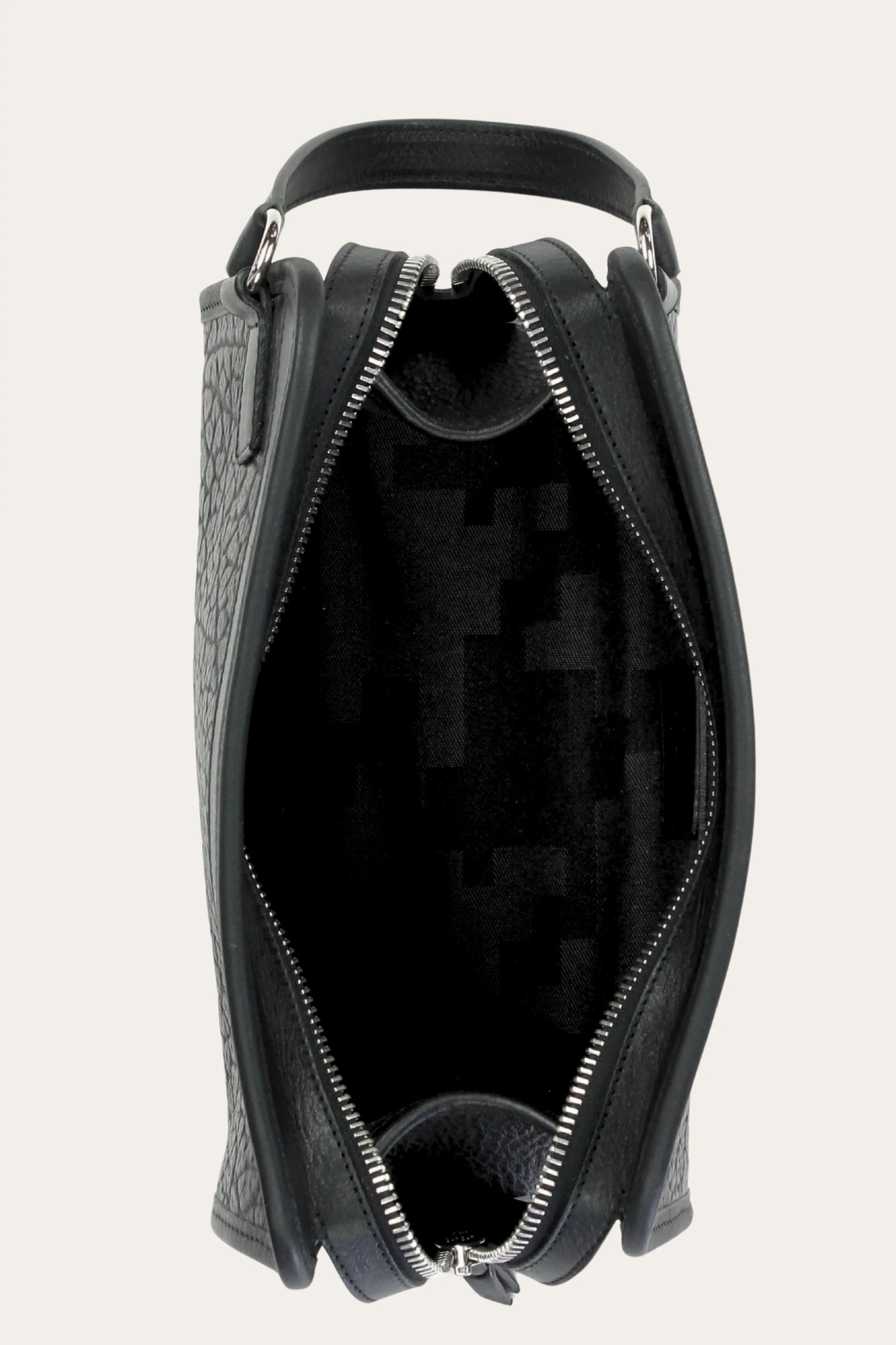 AOS x Frank Clegg Leather Travel Kit - Image 5