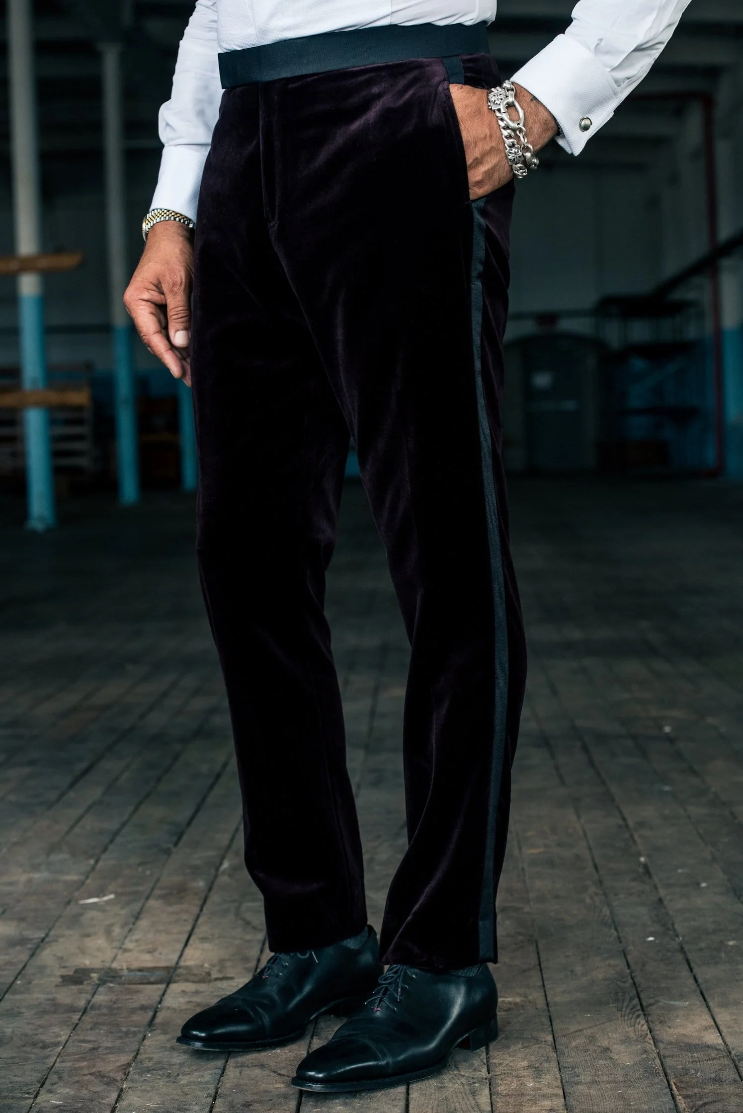 Velvet Tuxedo - Image 18