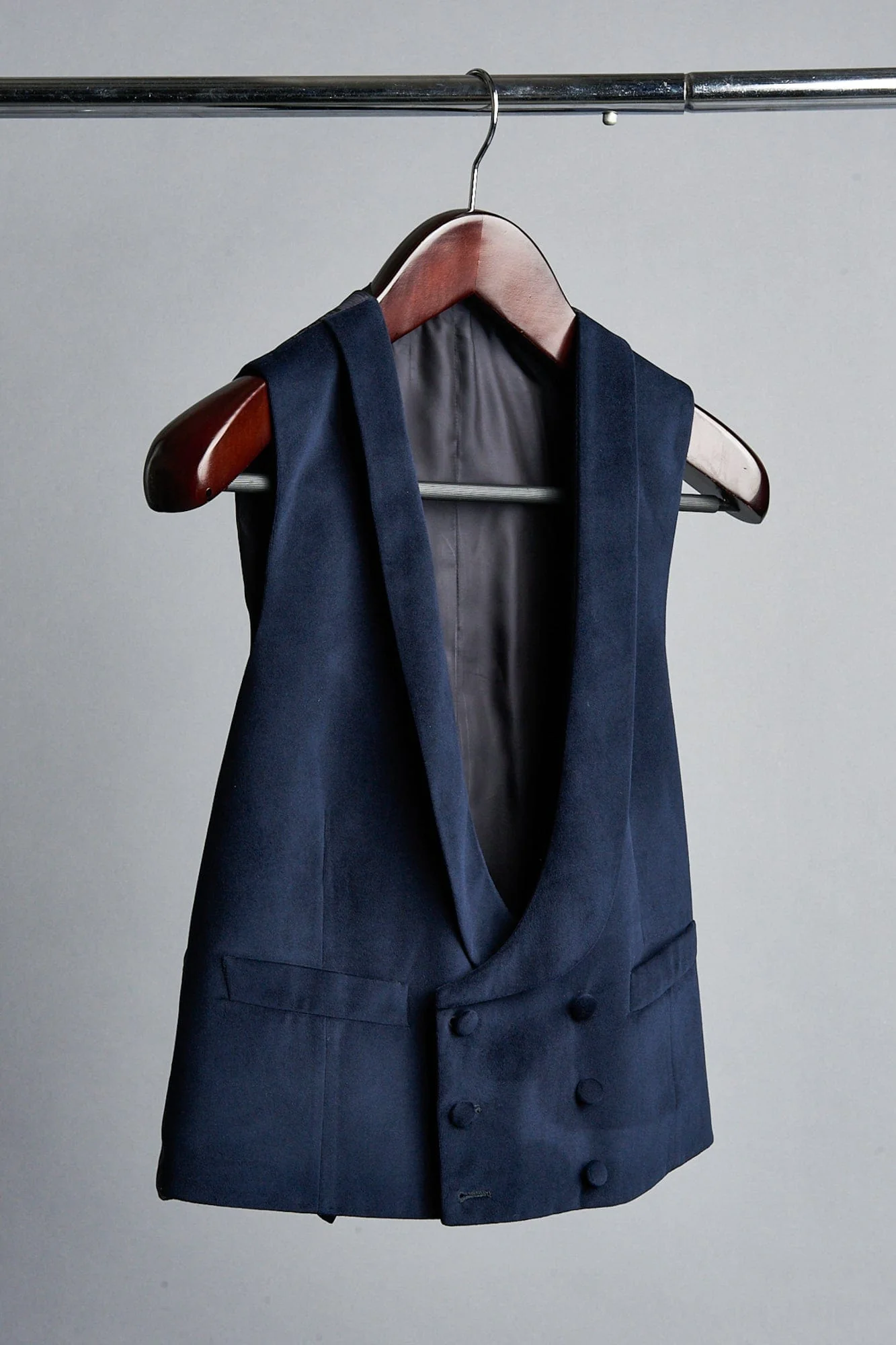 Velvet Tuxedo - Image 8