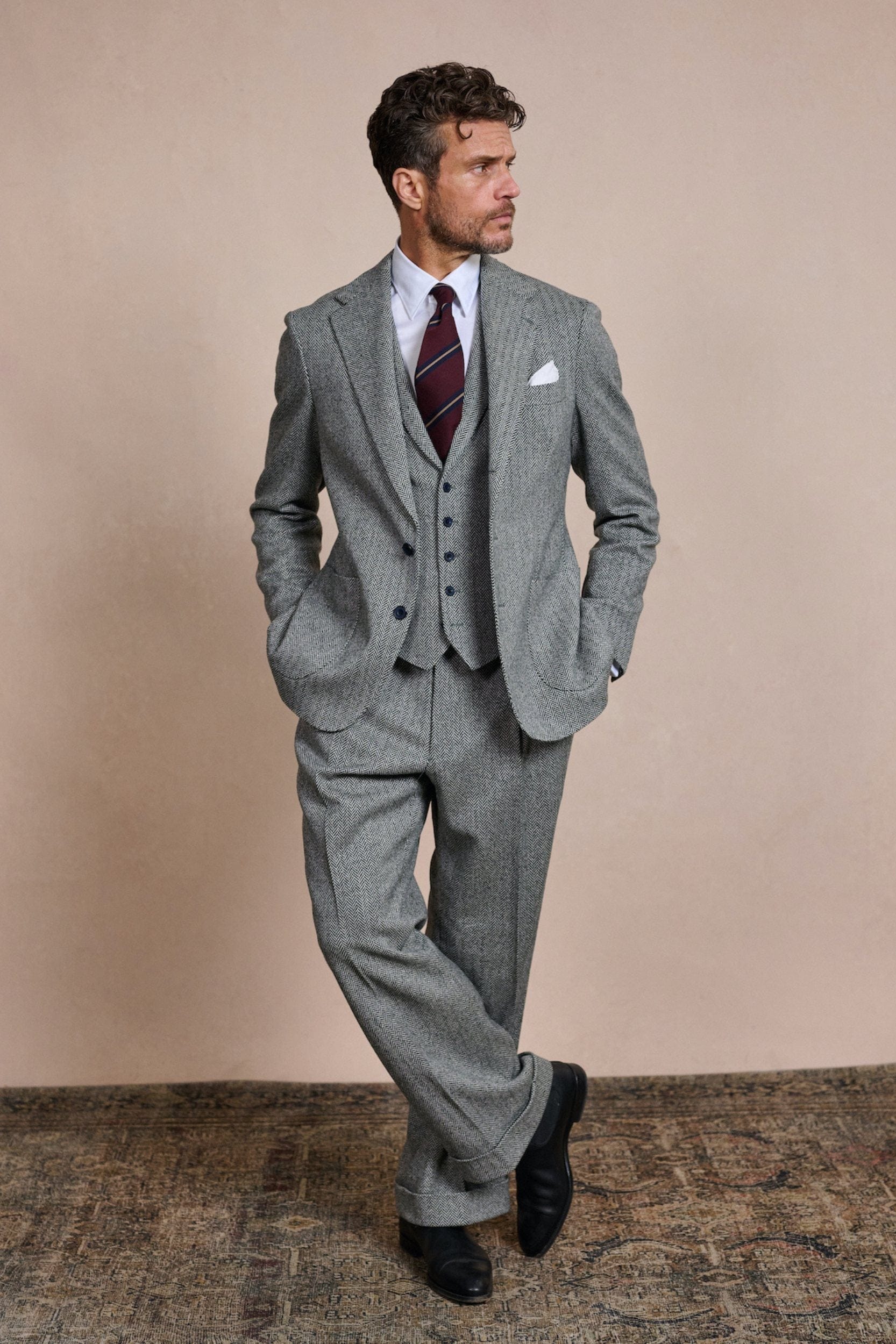 Herringbone Lambswool Suit - Image 14