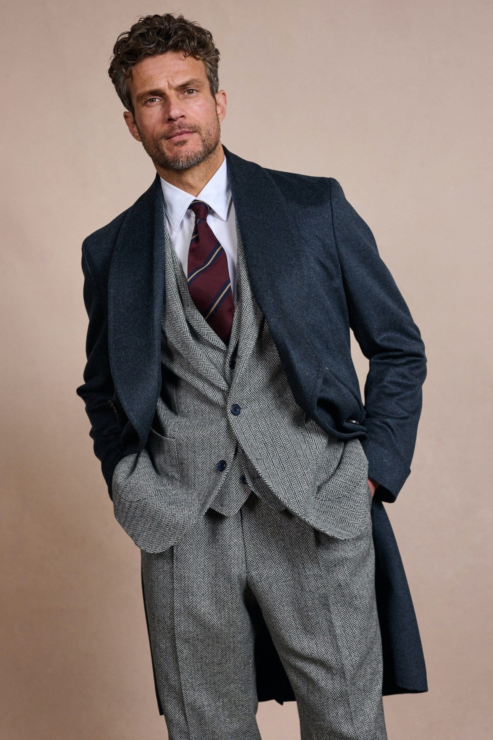 Herringbone Lambswool Suit - Image 15