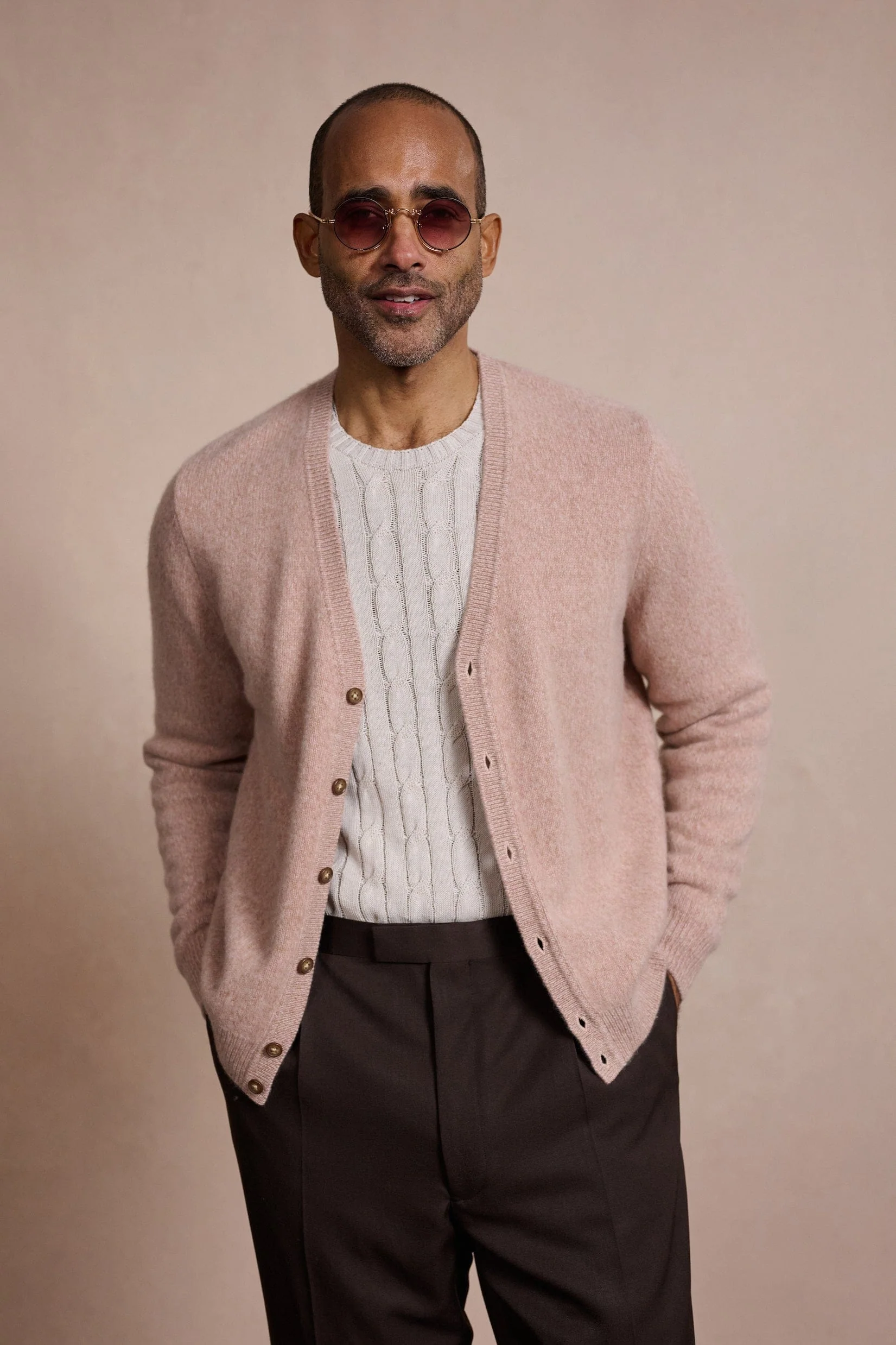 Made-to-Measure Cashmere Cardigan Sweater - Image 22