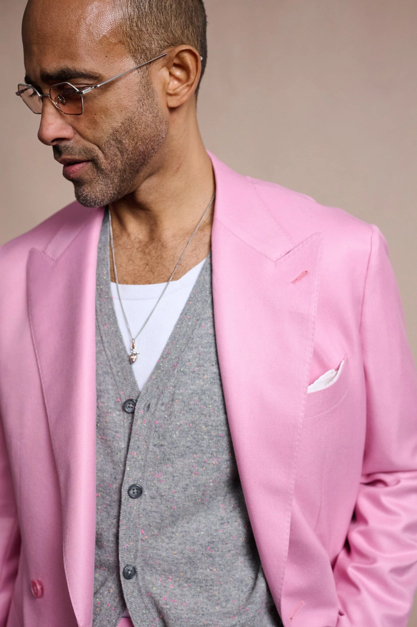 Made-to-Measure Cashmere Cardigan Sweater - Image 9
