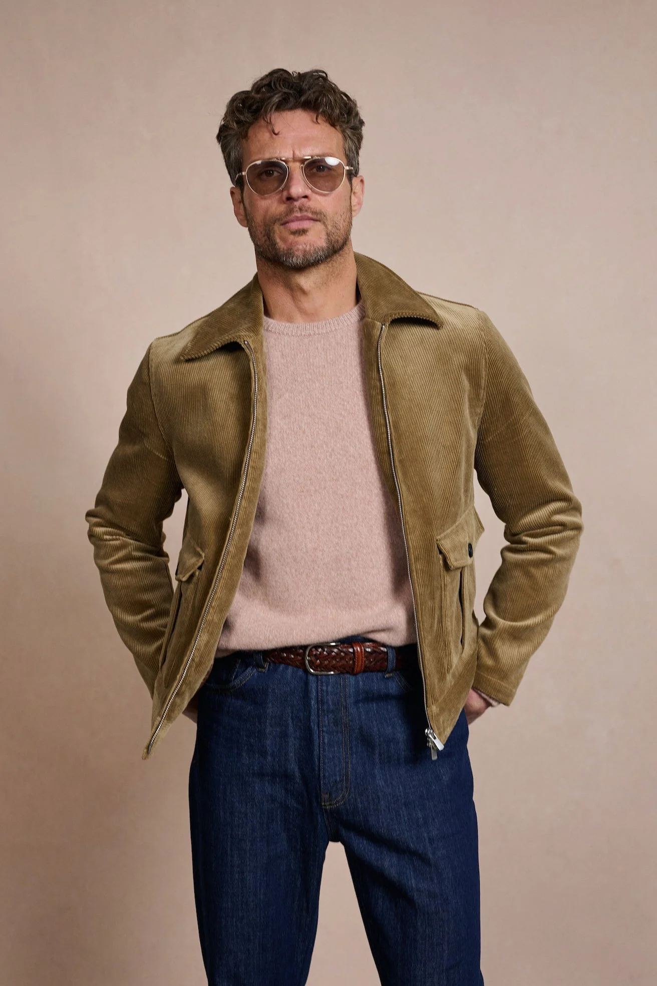 Made-to-Measure Cashmere Crewneck Sweater - Image 20