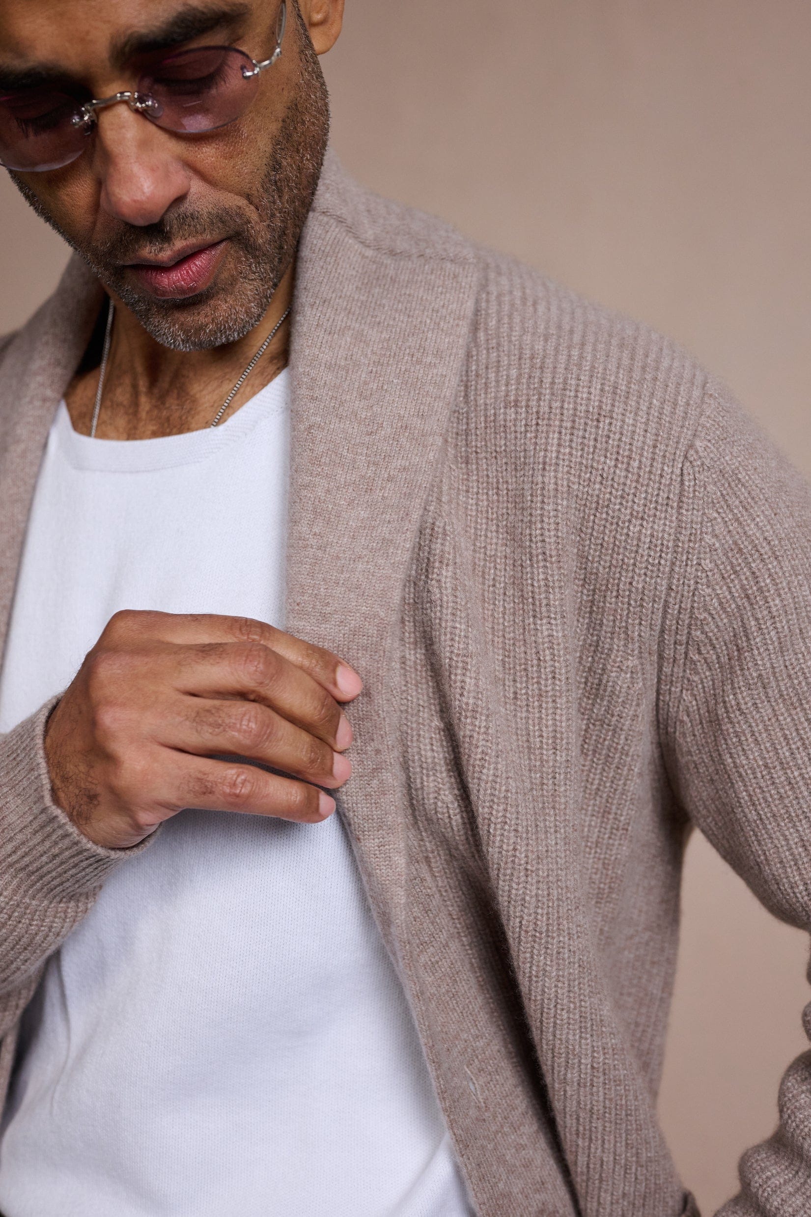 Made-to-Measure Cashmere Shawl Cardigan Sweater - Image 13