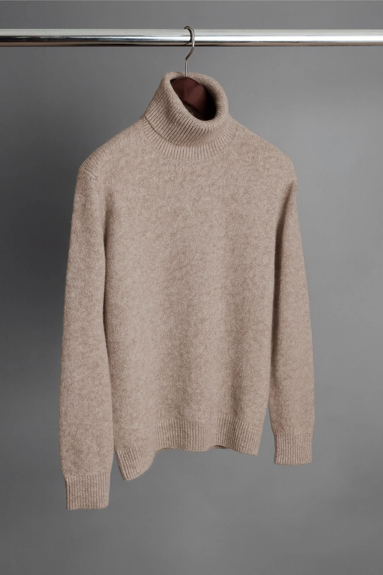Made-to-Measure Cashmere Turtleneck Sweater - Image 4