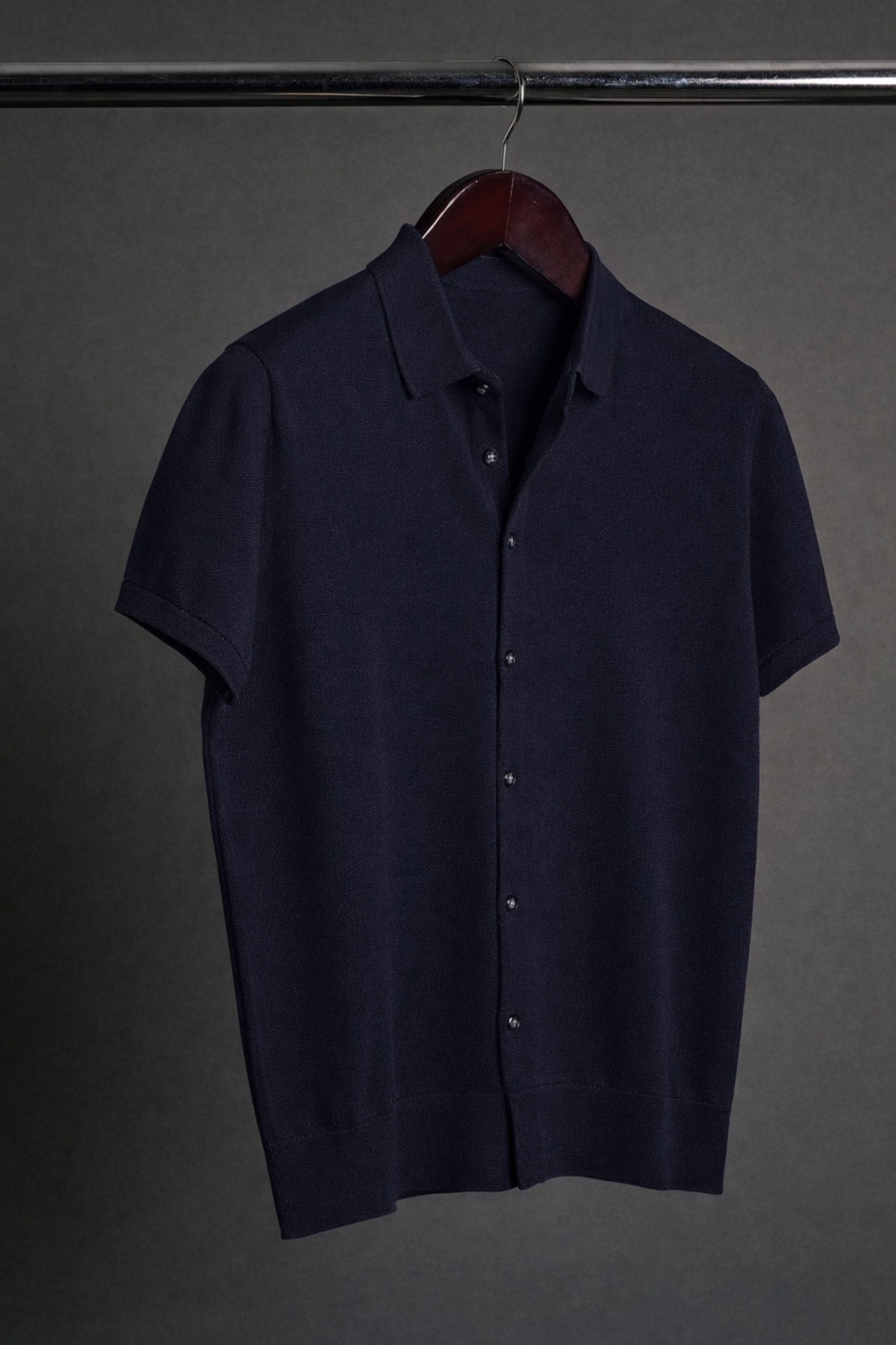 Made-to-Measure Cotton & Silk Short-Sleeve Knit Shirt - Image 5