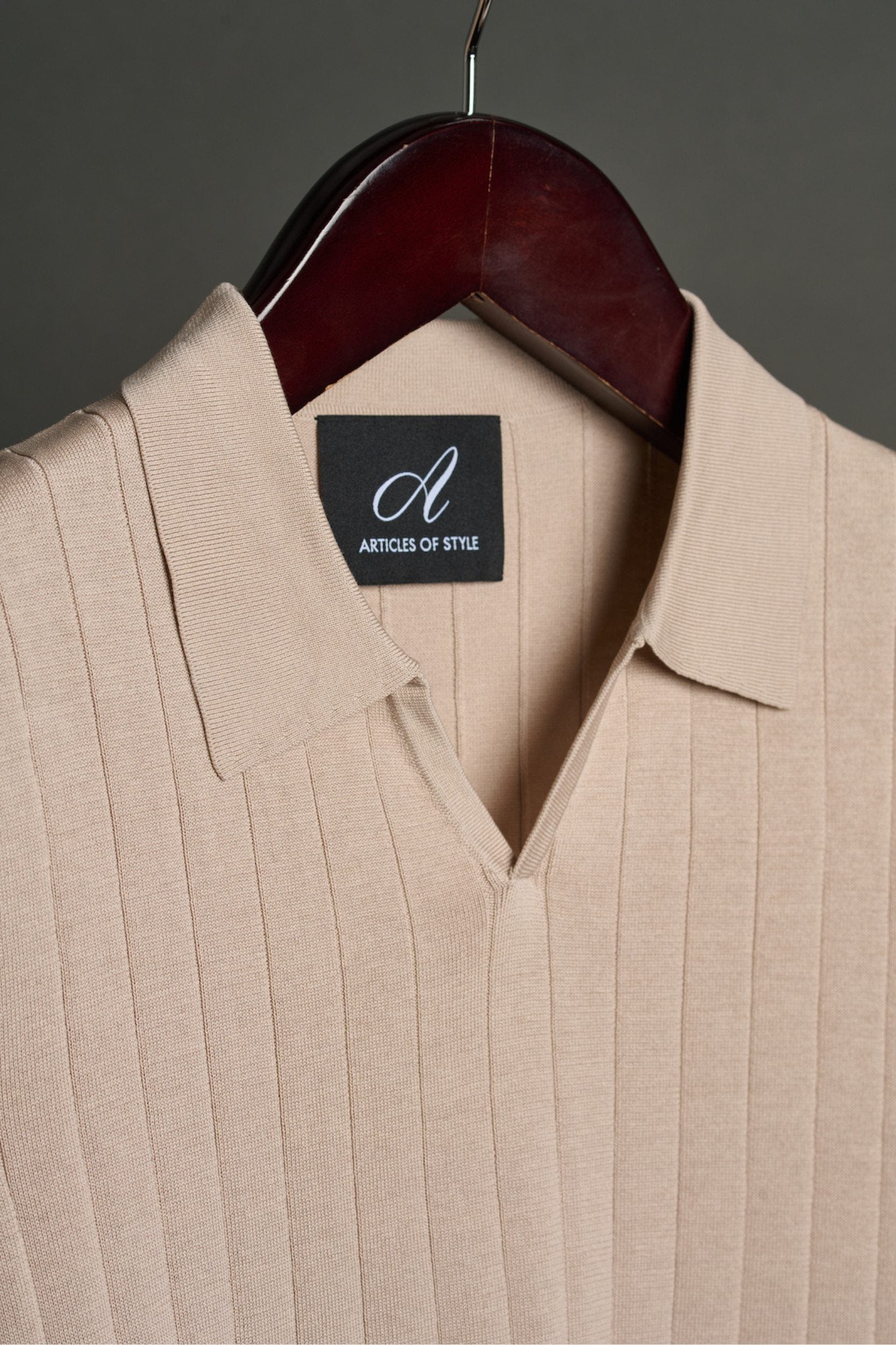 Made-to-Measure Cotton & Silk V-Neck Polo - Image 14