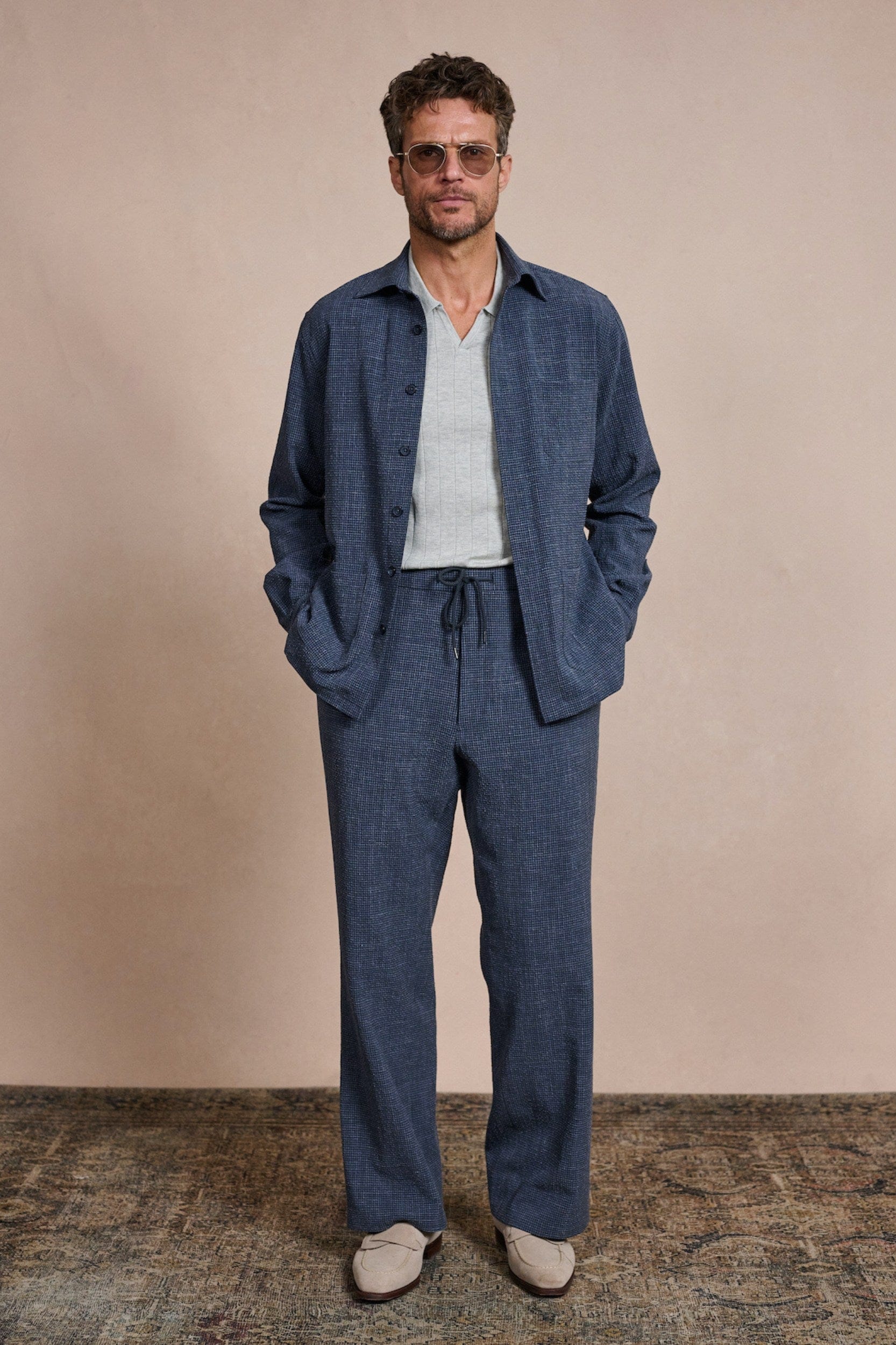 Made-to-Measure Cotton & Silk V-Neck Polo - Image 7