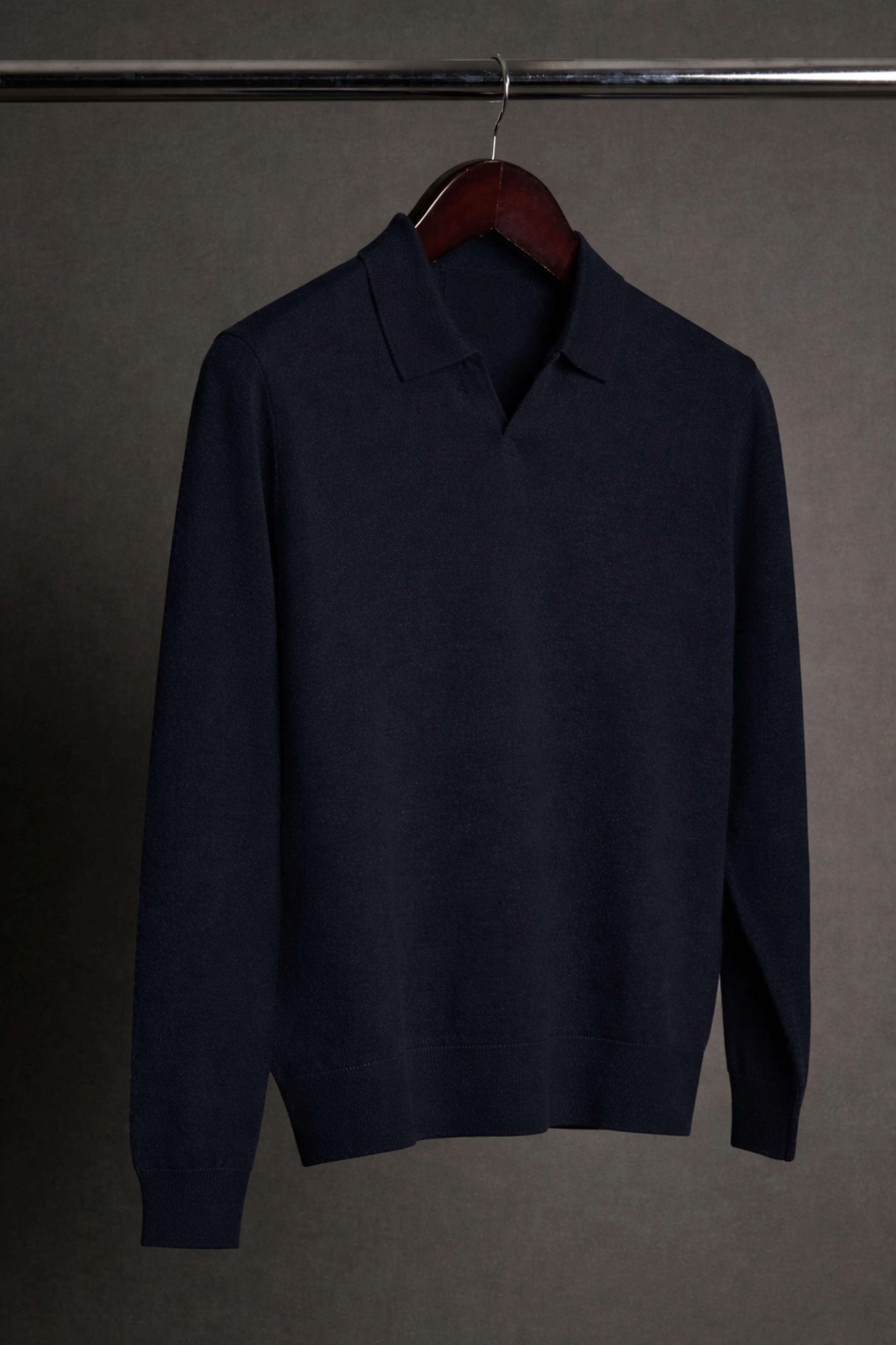 Made-to-Measure Wool & Cashmere V-Neck Polo - Image 12