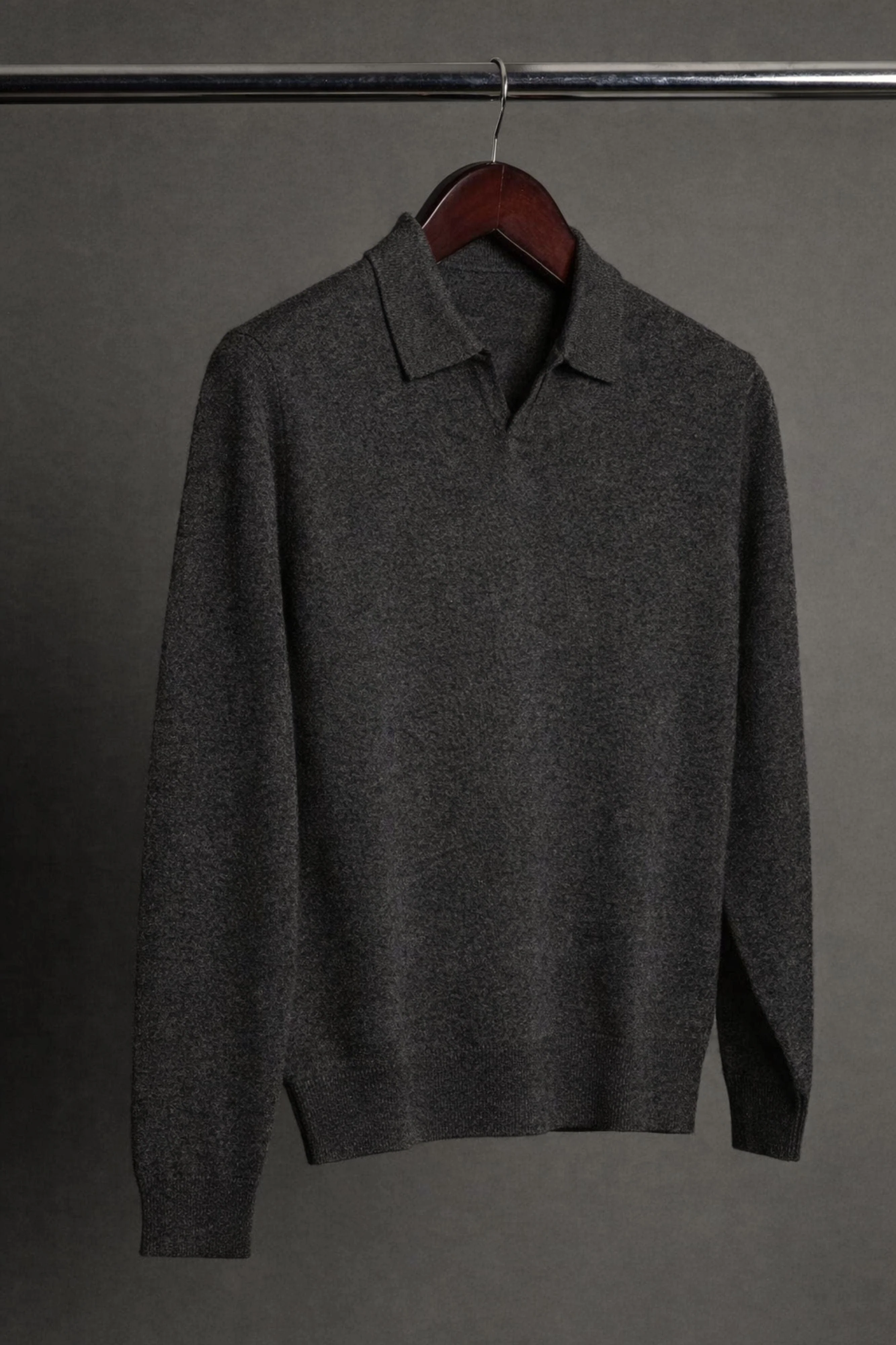 Made-to-Measure Wool & Cashmere V-Neck Polo - Image 15