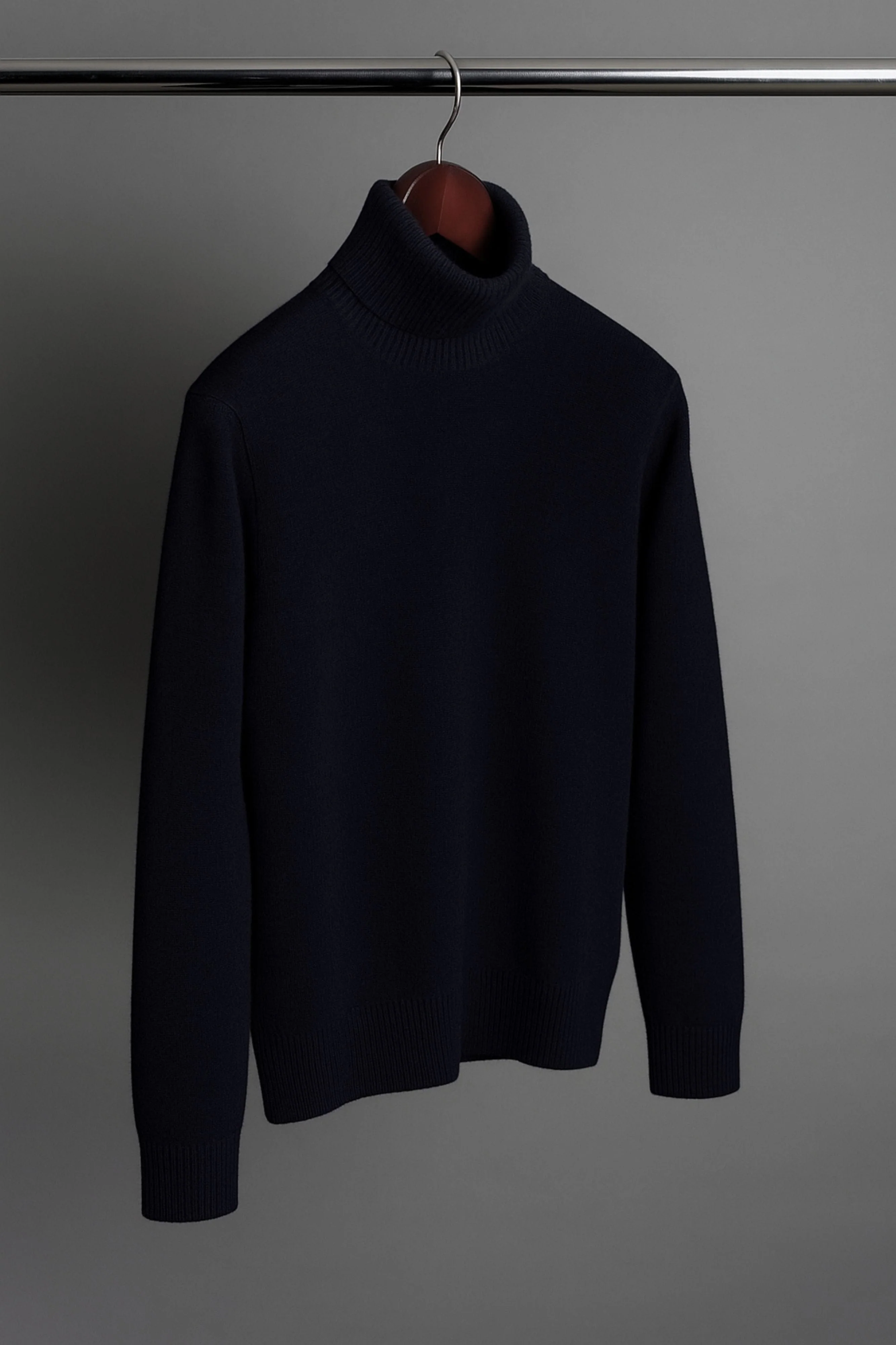 Duncan Cashmere Turtleneck - Image 10