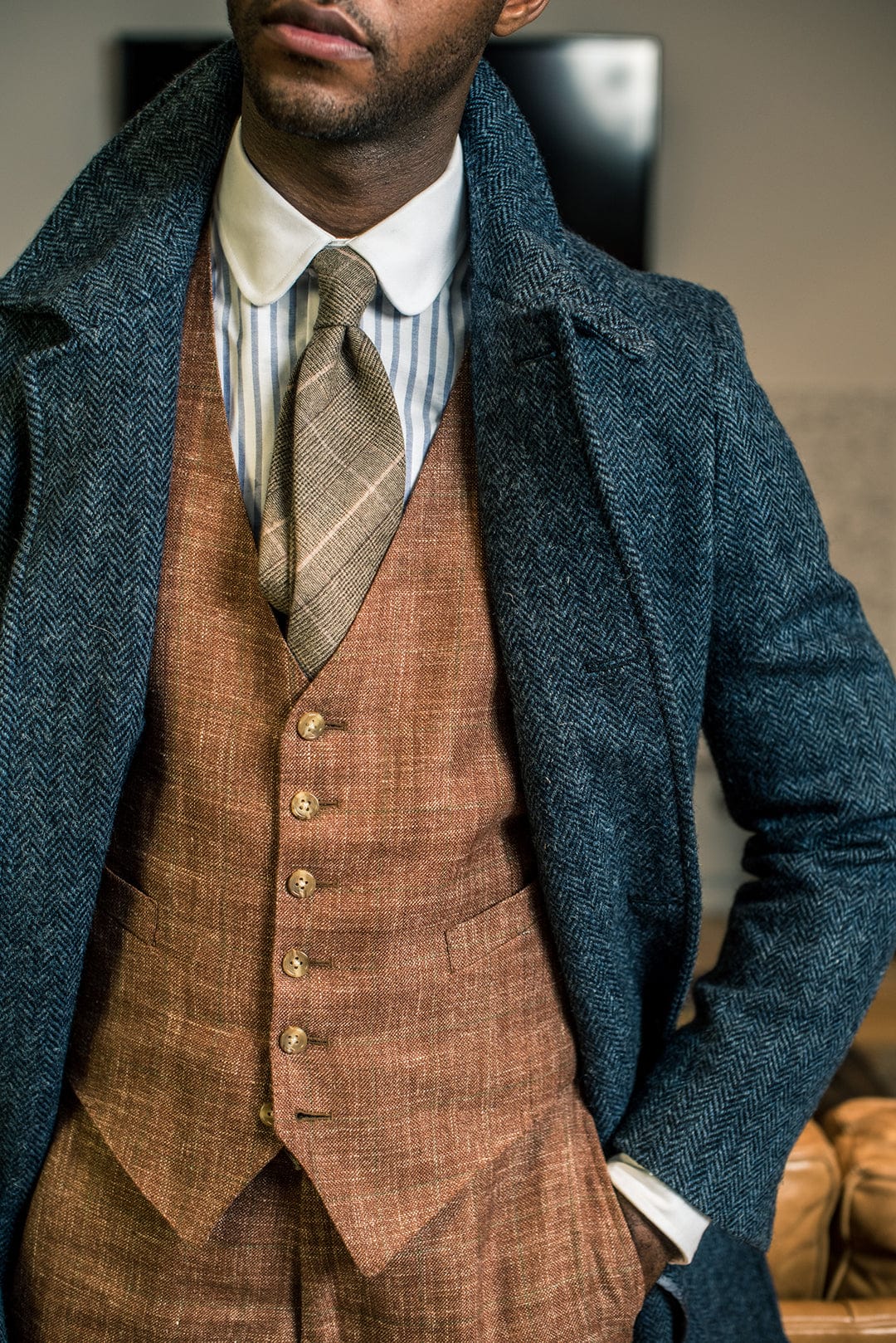 Harris Tweed Coat - Image 16