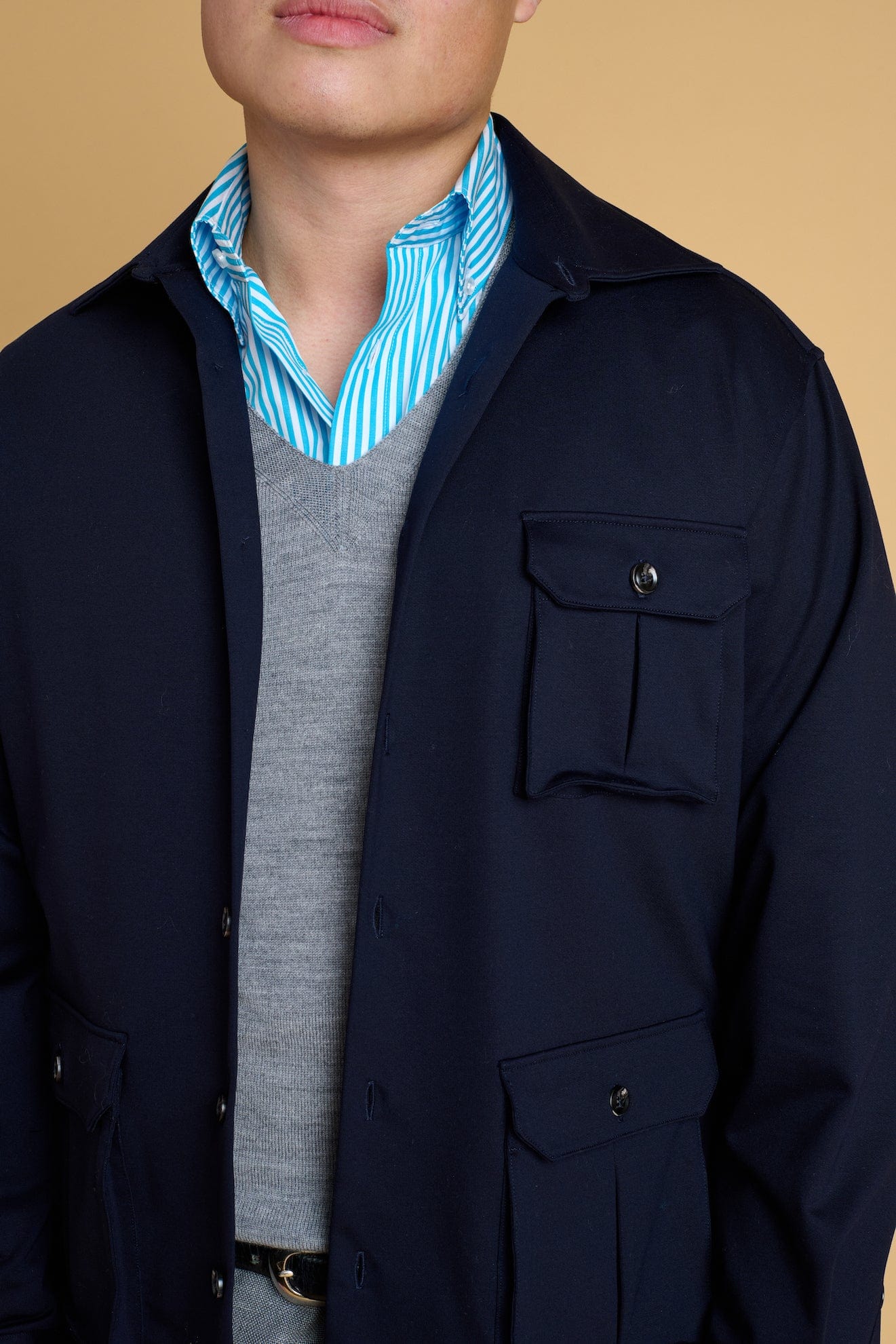 Totman Fine Merino V-Neck Sweater - Image 14