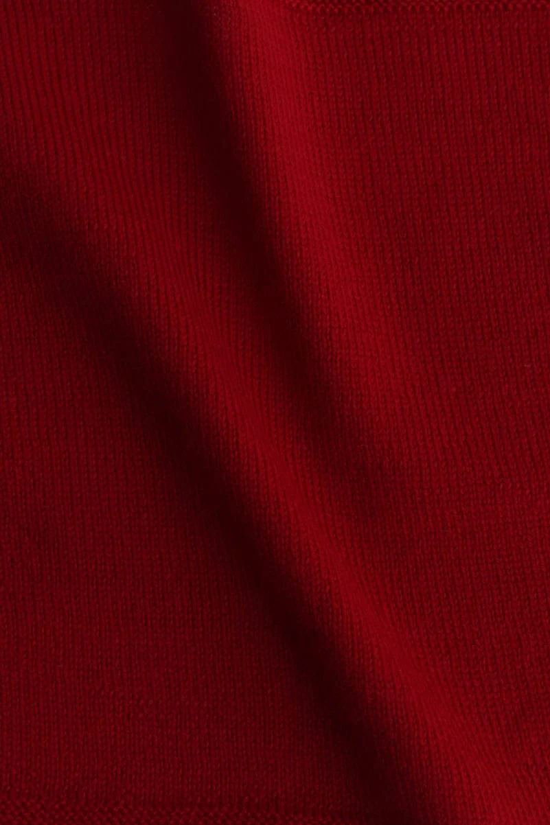 Totman Fine Merino V-Neck Sweater - Image 28