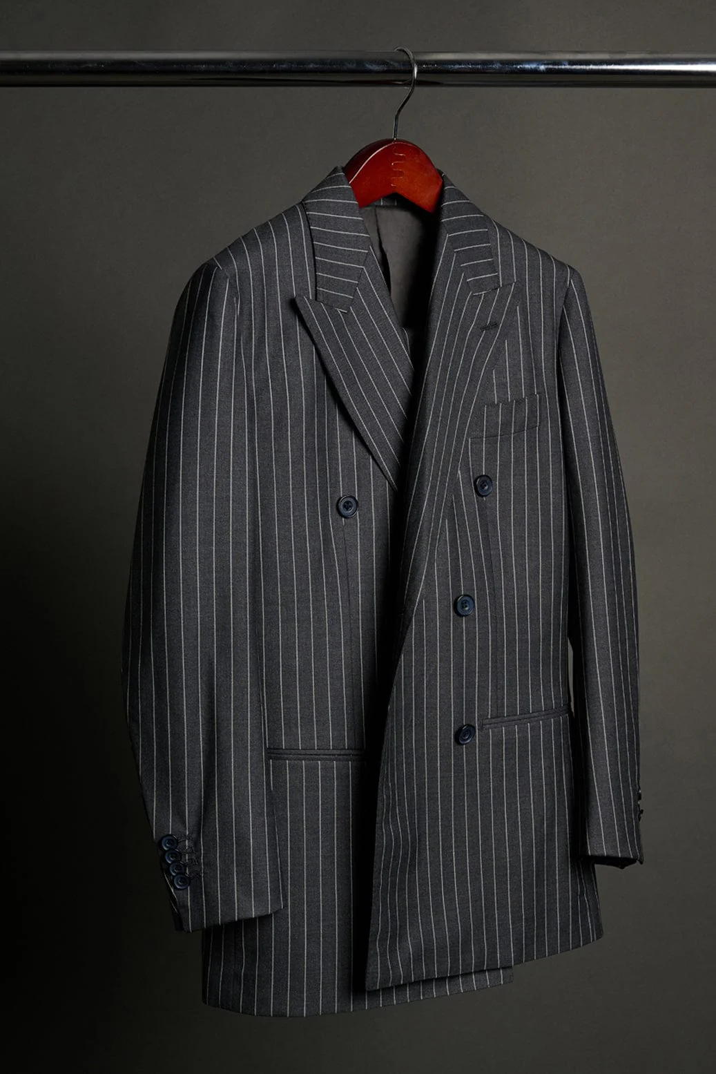 Super 180s Suit - Image 3
